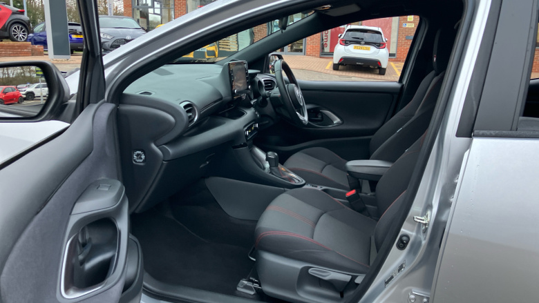 Toyota Yaris 1.5 Hybrid GR Sport 5dr CVT Hybrid Hatchback